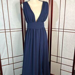 Elegant Navy Blue Evening Gown